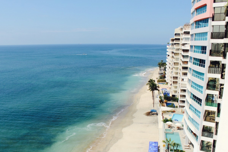 chambre-hote-OPIO-min_beach_ocean_shore_hotel_palm_tree-33726